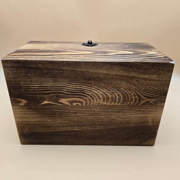 Harley-Davidson Whiskey Glass Set with Silicone Ice Tray and Wood Box 4pc Set - Picture 8 of 16